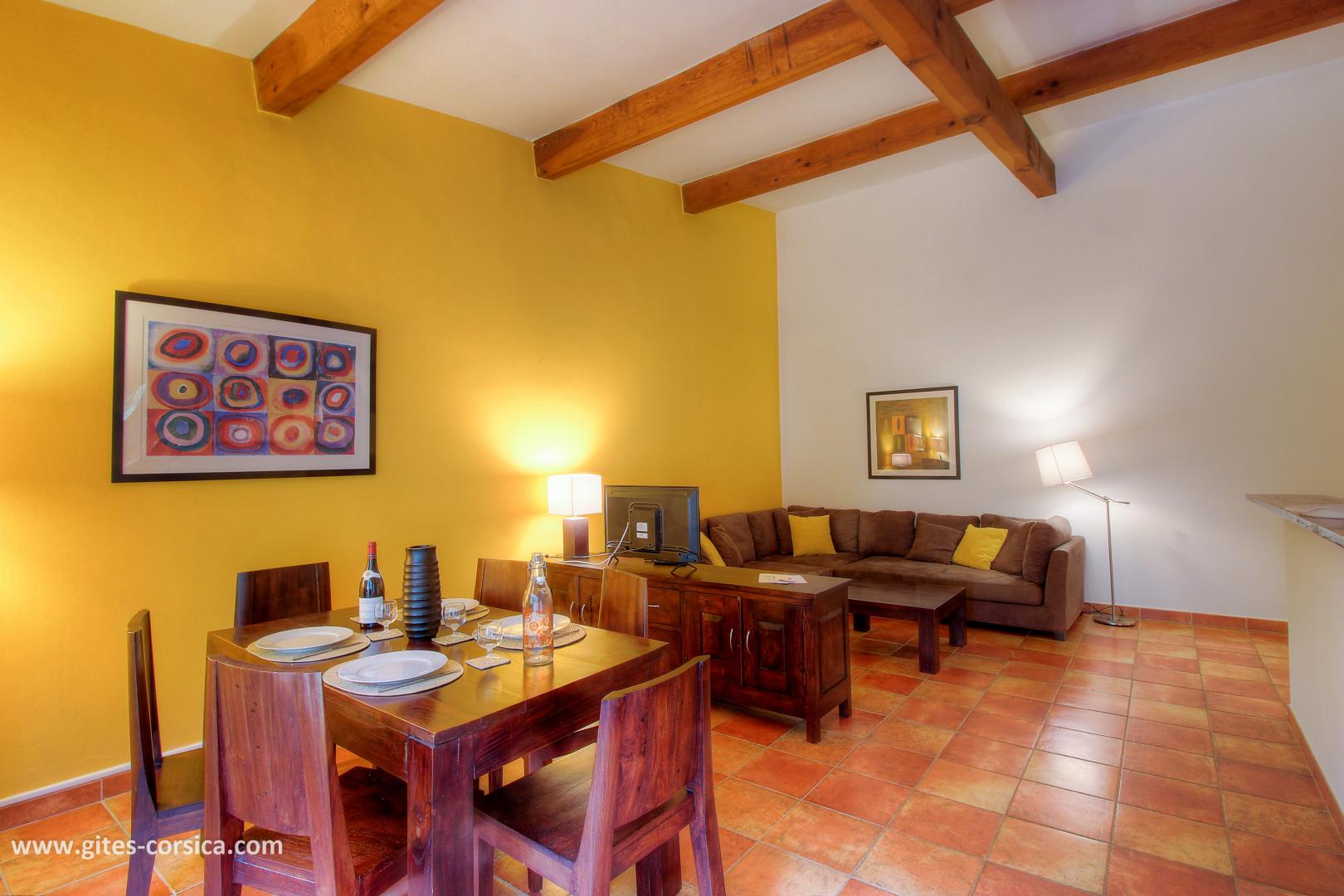 G�te � Serriera en Corse du Sud -20017 : ext�rieur