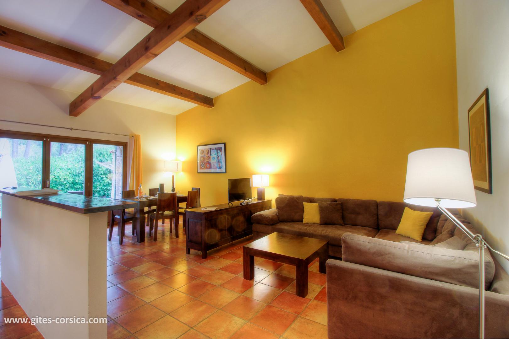 G�te � Serriera en Corse du Sud -20017 : salle de bain