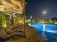 Vue de l'établissement de nuit Vue de l'établissement de nuit