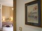 Citybreak à Ajaccio, le Grand Ajaccio, Corse-du-Sud, labellisé Gîtes de France : la chambre avec le lit 160x200cm Citybreak à Ajaccio, le Grand Ajaccio, Corse-du-Sud, labellisé Gîtes de France : la chambre avec le lit 160x200cm