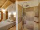 Gîte à Sollacaro, le Grand Valinco, Corse-du-Sud, labellisé Gîtes de France : la salle d'eau de la chambre 1 Gîte à Sollacaro, le Grand Valinco, Corse-du-Sud, labellisé Gîtes de France : la salle d'eau de la chambre 1