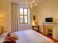 Citybreak à Ajaccio, le Grand Ajaccio, Corse-du-Sud, labellisé Gîtes de France : la chambre avec le lit 160x200cm Citybreak à Ajaccio, le Grand Ajaccio, Corse-du-Sud, labellisé Gîtes de France : la chambre avec le lit 160x200cm