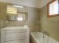 Gite &agrave; Petreto Bicchisano, Corse du sud, labelis&eacute; G&icirc;tes de France : la salle de bain