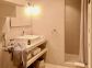 Chambres d'h&ocirc;tes &agrave; Fozzano en Corse du Sud : la salle d'eau de la Suite n&deg;2