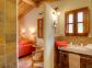 Gîte à Sollacaro, le Grand Valinco, Corse-du-Sud, labellisé Gîtes de France : la salle d'eau de la chambre 2 Gîte à Sollacaro, le Grand Valinco, Corse-du-Sud, labellisé Gîtes de France : la salle d'eau de la chambre 2