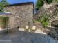 Gîte à Valle d'Alesani, la Côte orientale, Haute-Corse, labellisé Gîtes de France : le patio et sa fontaine Gîte à Valle d'Alesani, la Côte orientale, Haute-Corse, labellisé Gîtes de France : le patio et sa fontaine