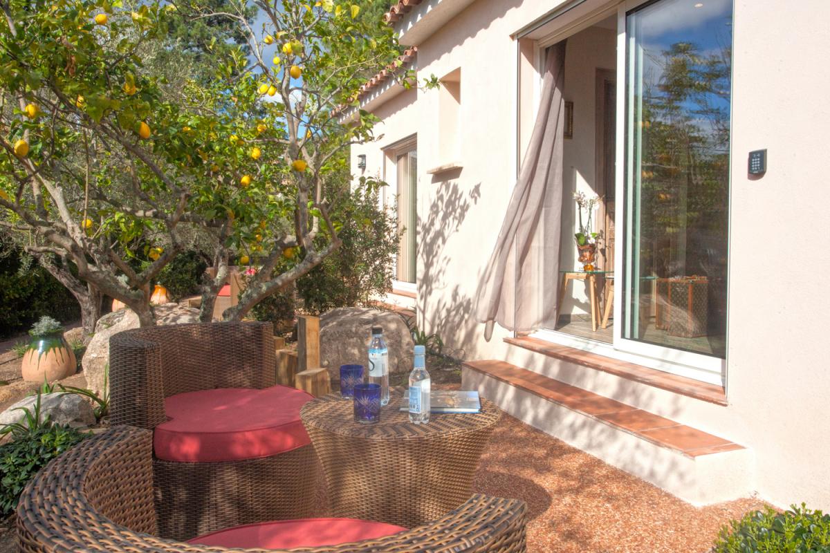Chambres d'hôtes à Favone, Corse-du-Sud, labellisées Gîtes de France : Suite Alimea Terrasse et Entree Independantes photo 13
