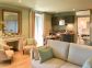 Chambres d'h&ocirc;tes &agrave; Fozzano en Corse du Sud : le salon/cuisine de la Suite n&deg;3