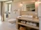 Chambres d'h&ocirc;tes &agrave; Fozzano en Corse du Sud : la salle d'eau de la Suite n&deg;3