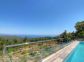 Gite &agrave; Sari Solenzara, le Sud Corse, labelis&eacute; G&icirc;tes de France : la vue mer depuis la piscine