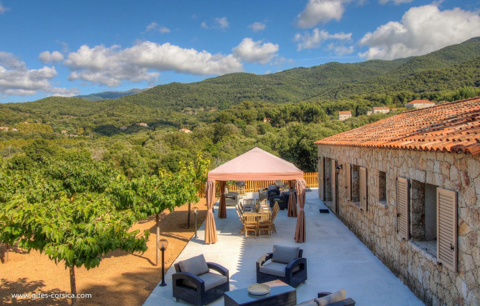 Gîte U Caseddu à Petreto Bicchisano Location De Vacances