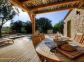 G&icirc;te &agrave; Speloncato, Balagne, Haute-Corse, labellis&eacute; G&icirc;tes de France : terrasse et piscine