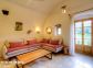 Gîte A Casa Bianca - Location de vacances à Pigna en Corse, Gîtes de France : le salon du rez-de-chaussée Gîte A Casa Bianca - Location de vacances à Pigna en Corse, Gîtes de France : le salon du rez-de-chaussée