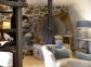 Chambres d'h&ocirc;tes &agrave; Fozzano en Corse du Sud : le salon biblioth&egrave;que de la Maison Madamicella