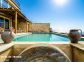 G&icirc;te &agrave; Porri, Grand Bastia, Haute-Corse, labellis&eacute; G&icirc;tes de France : la terrasse avec piscine