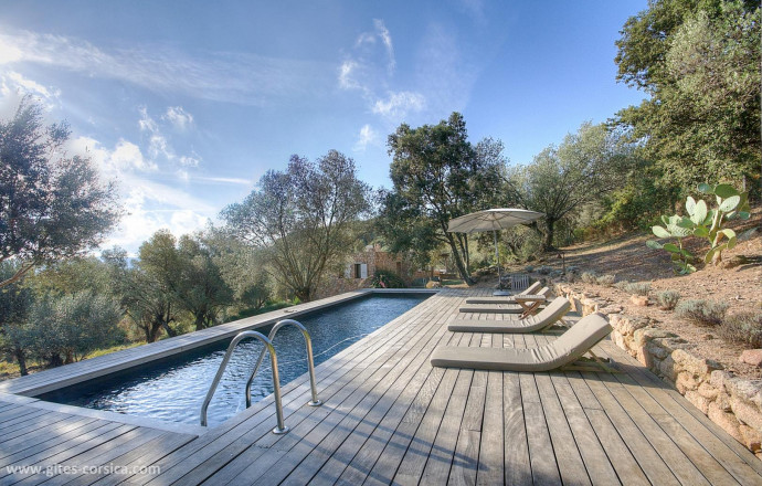 G&icirc;te n&deg;20631 FIGARI - Corse - Vaddonu - Gite &agrave; Figari, Le Sud Corse, en Corse du Sud, labellis&eacute; Gites de France : la piscine