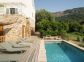 Gîte A Casa Bianca - Location de vacances à Pigna en Corse, Gîtes de France : la terrasse avec piscine Gîte A Casa Bianca - Location de vacances à Pigna en Corse, Gîtes de France : la terrasse avec piscine